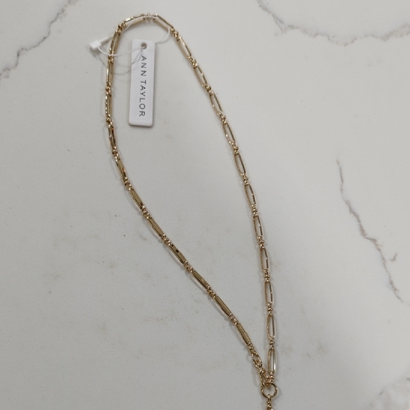 Ann Taylor Gold Link Necklace With Bar Charm - Picture 4 of 7